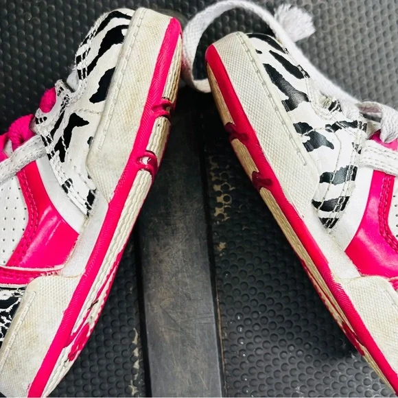 Vintage Osiris skate Pink and White Sneakers with Leopard Print - Picture 2 of 3